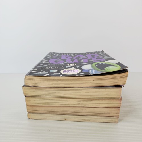 The Bad Guys Aaron Blabey Book Bundle Lot Episodes 9-13 Scholastic Childrens - Picture 3 of 20
