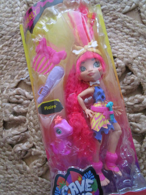 Mattel Cave Club Emberly Puppe Flaire NEU/OVP