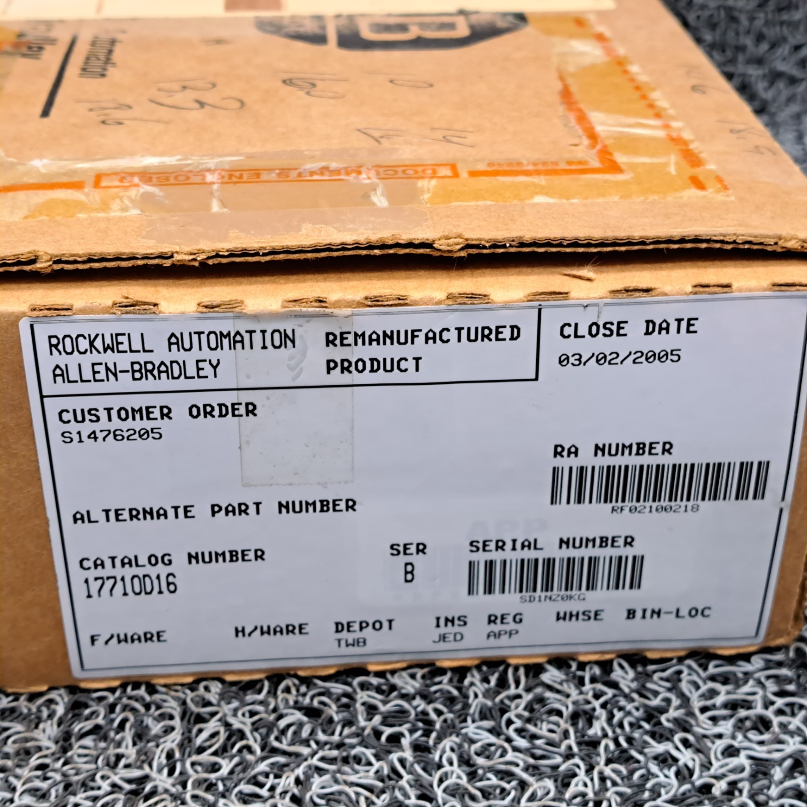Allen-Bradley 17710D16 Rockwell Automation Isolated AC Output Module.