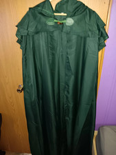 Renaissance Cosplay Hooded Cape With Matching Necklace Size Large Green