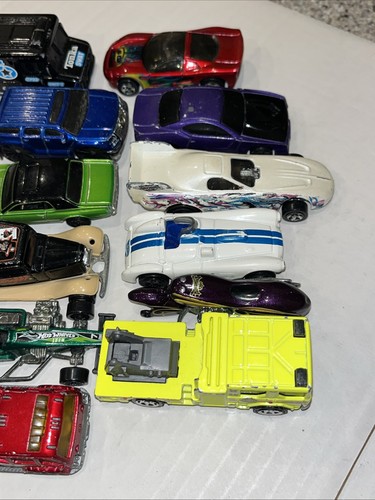 Lotto Auto Hot Wheels E Matchbox (13) Varie Tipologie Ed Età Così Come Sono Vintage - Foto 3 di 8