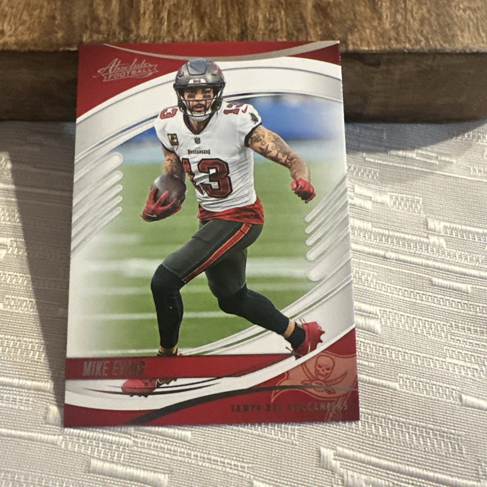 2025 Panini Absolute #27 Mike Evans Retail
