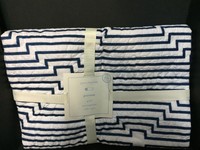 Pottery Barn Kids Preston Quilt Crib Toddler Baby Nursery Navy Geometric Pottery Barn Kids Preston Quilt Crib Toddler Baby Nursery Navy Geometric