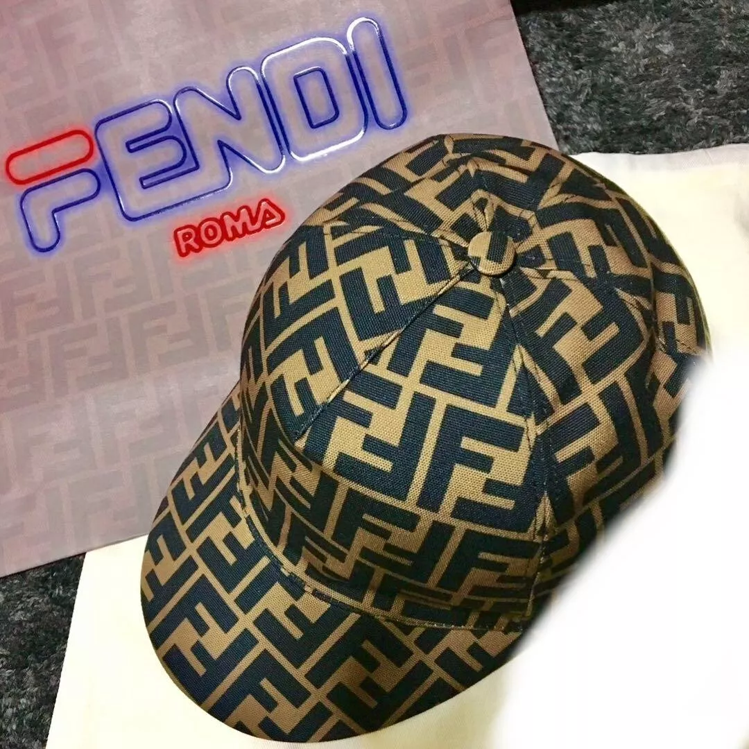 FENDI】Fendiramaベースボールキャップ - キャップ