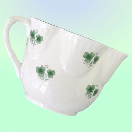 Bone China Shamrock Teacup and Saucer Crown Staffordshire - Picture 4 of 7