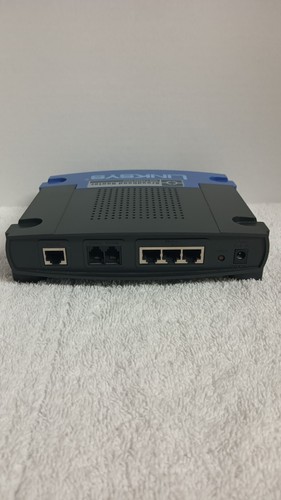 Linksys RT31P2 3-Port 10/100 Wired Router (RT31P2-NA) w/power cord power tested - Picture 2 of 5