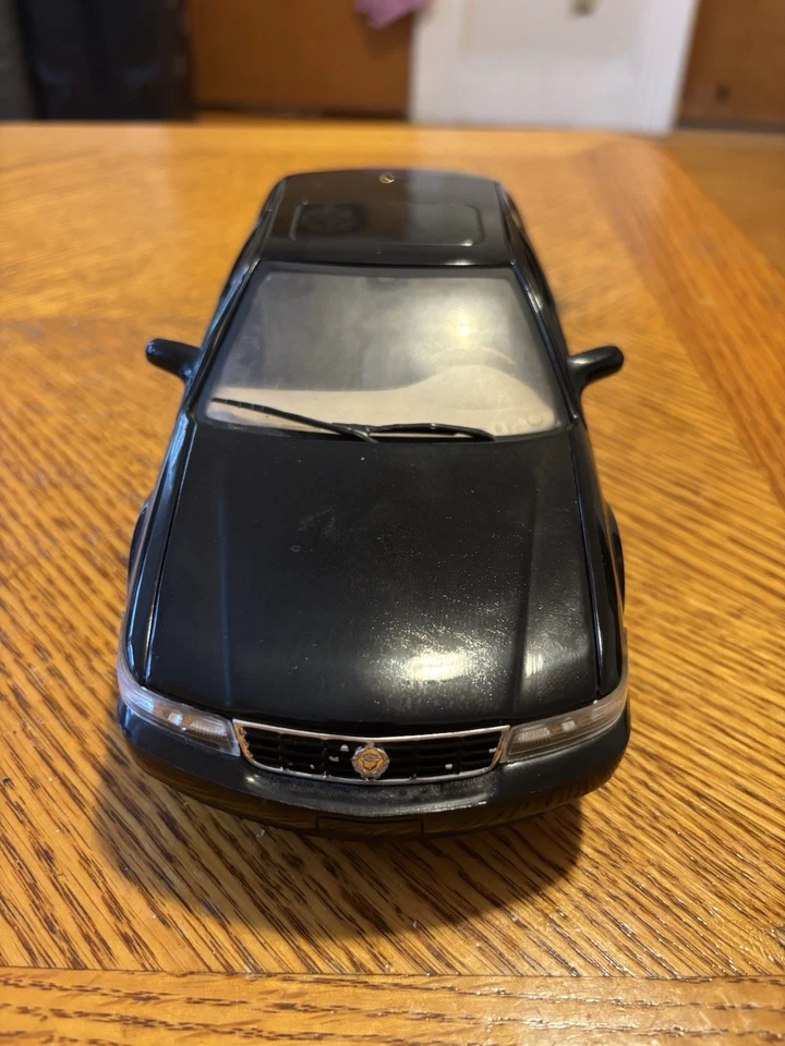 1/18 ANSON 1998 CADILLAC SEVILLE STS - Image 4 of 4