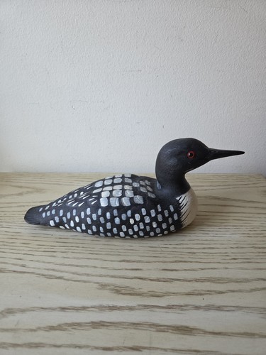 Vtg Hand Crafted Loon Bird Decoy Folk Art Figurine Cabin Signed & Dated 1997