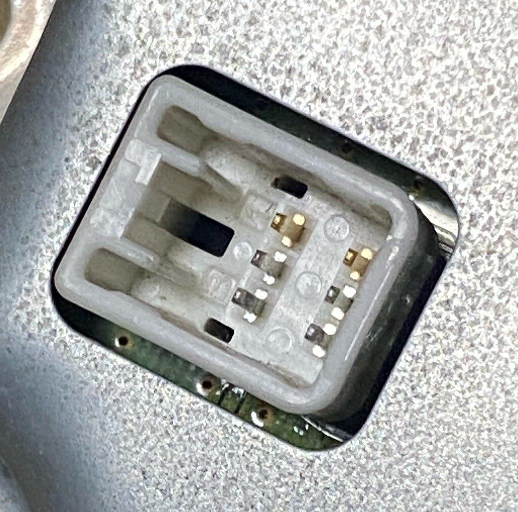 カムリ　ボルテージセンサー　89892-33020 Toyota Camry HV Hybrid Voltage Sensor 89892-33020 DENSO From
