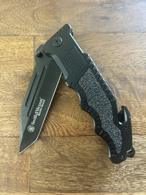 Smith & Wesson Border Guard Liner Lock Plain Edge Folding Pocket Knife!