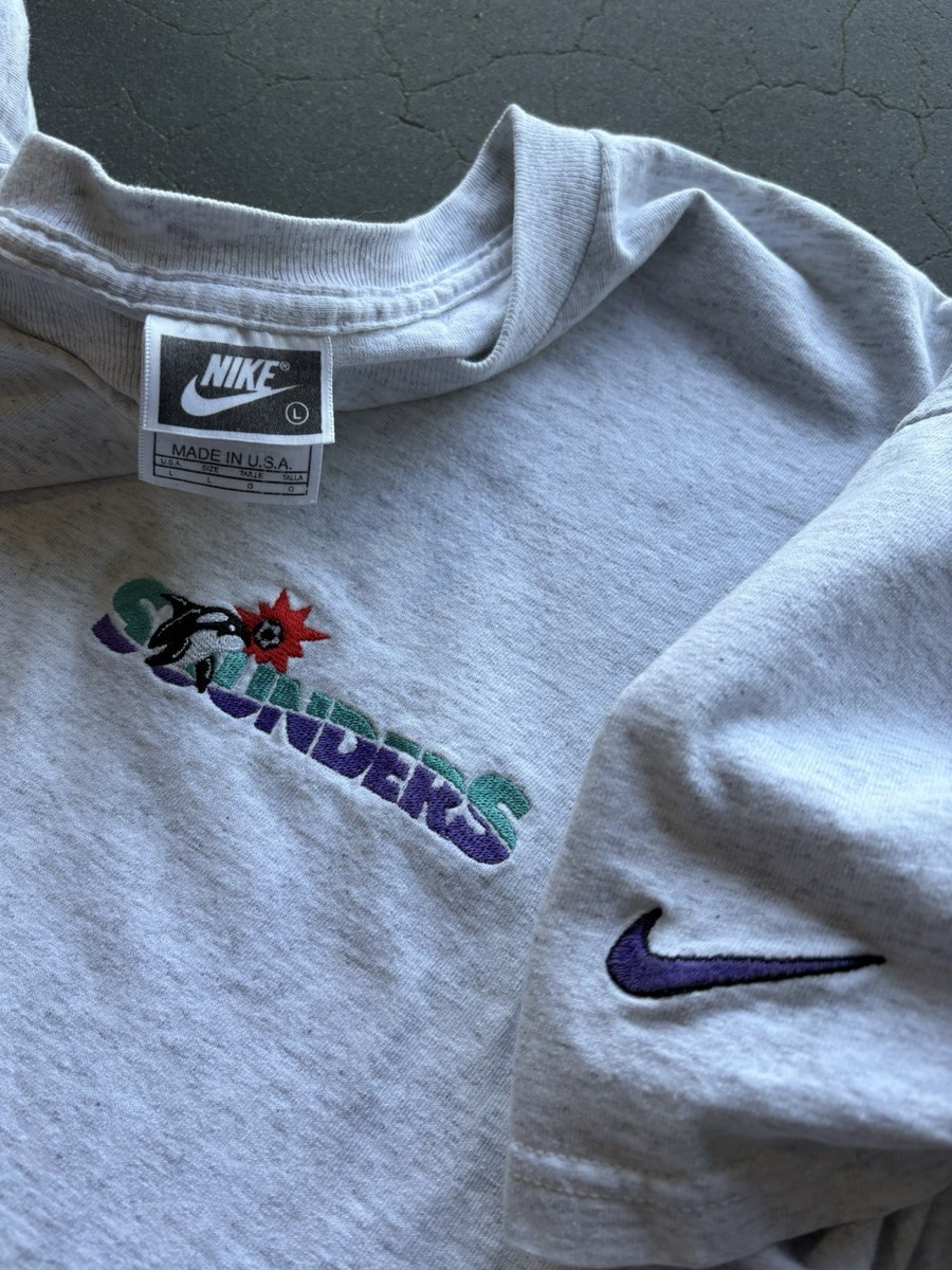 RARE Vintage 90s NIKE Seattle Sounders Embroidered T Shirt