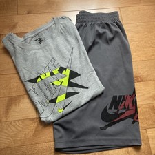 Nike Boys Gray Shorts With Gray T Shirt Outfit Size XL 13-15 Years 