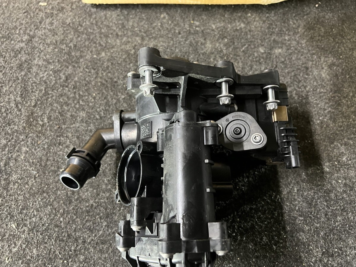 BMW Genuine Heat Management Module Cooling System Thermostat 