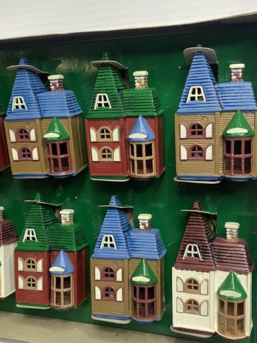 Vintage Victorian Houses Cottages String Lights Christmas Village Hard Plastic - Picture 8 of 22