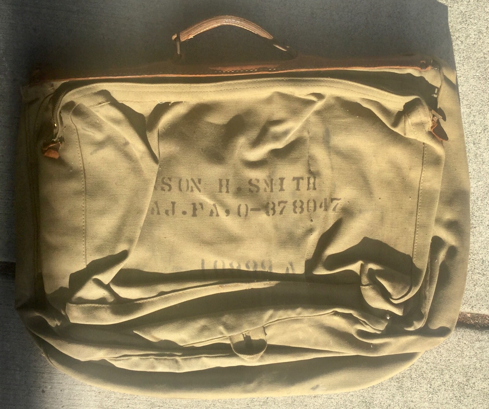 Vintage U.S. Military Olive Green Canvas Uniform Garment Bag Great