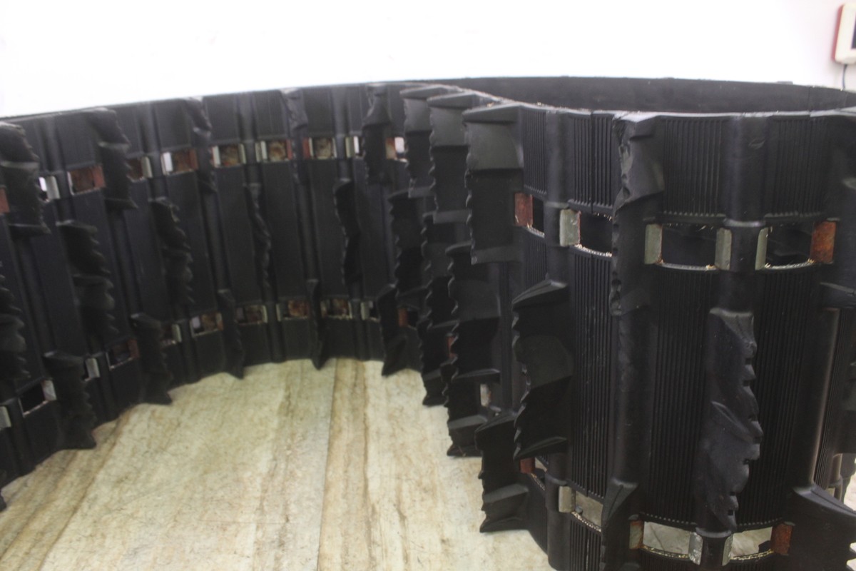 CAMOPLAST CHALLENGER TRACK 15 x 136 x 2