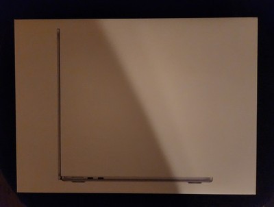Apple MacBook Air 2026 13-inch Laptop with M5 chip,16GB Unified Memory,512GB SSD