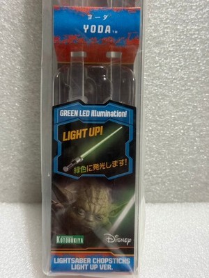 STAR WARS LIGHTSABER CHOPSTICKS LIGHT UP YODA VERSION 2013 BY KOTOBUKIYA