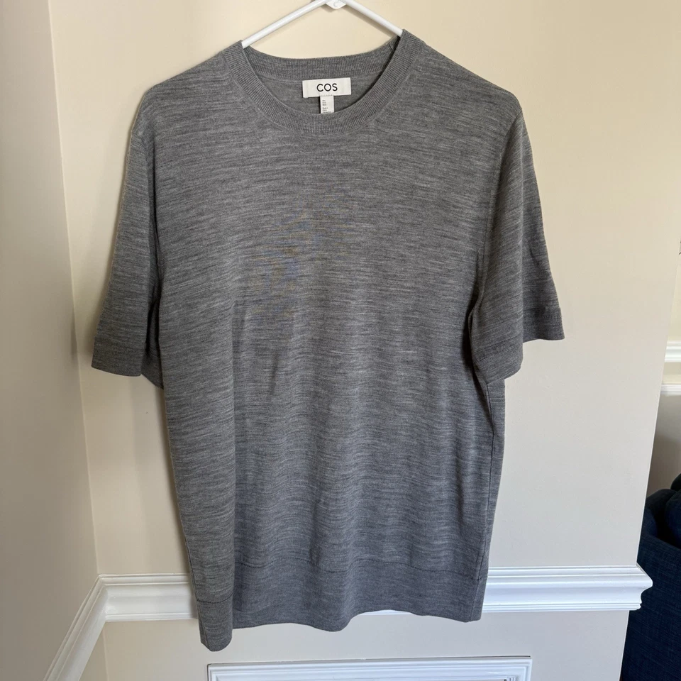 Camiseta COS Slim Fit Lana Merino Gris Jaspeado Mezcla Tejida Minimalista Talla L Foto 2 de 4