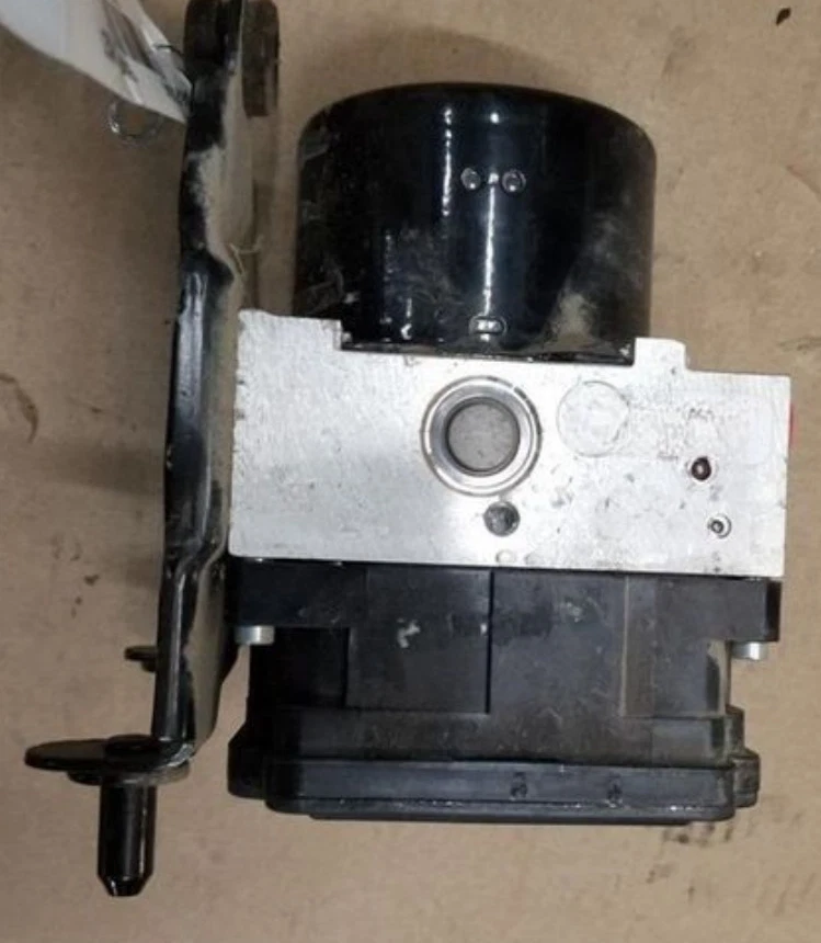 2015-2019 Volkswagen Passat ABS Anti-Lock Brake Pump Module Assembly Oem Foto 3 de 4