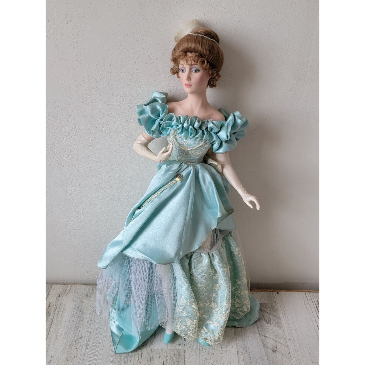 Franklin heirloom night at Opera Gibson Girl porcelain doll