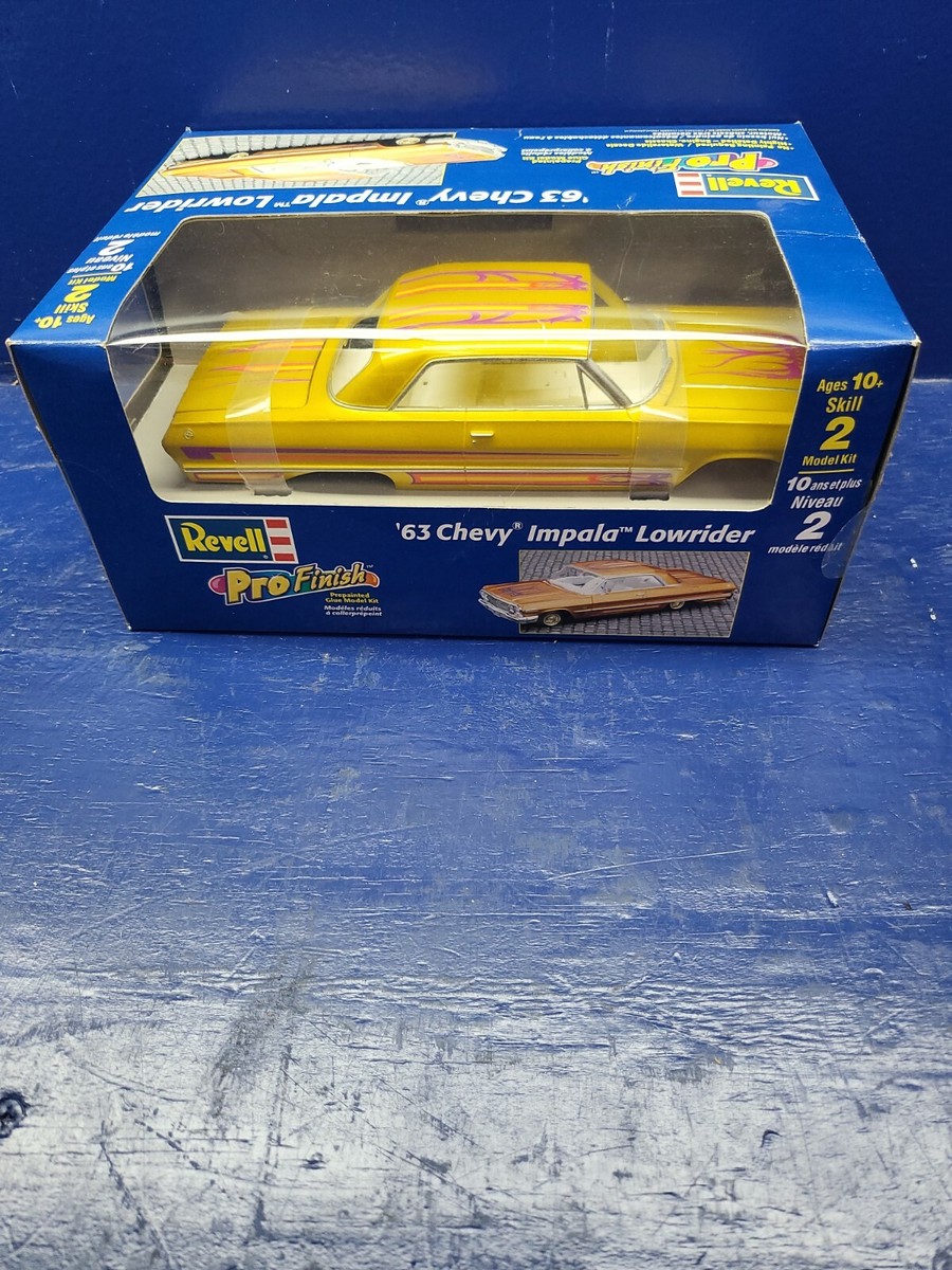 REVELL PLASTIC 1963 CHEVY IMPALA SS 