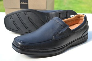 clarks shoes size 8 wide fit