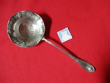 1881 Rogers Silverplate Pierced Serving Ladle/Spoon, 1908 La Vigne   #16