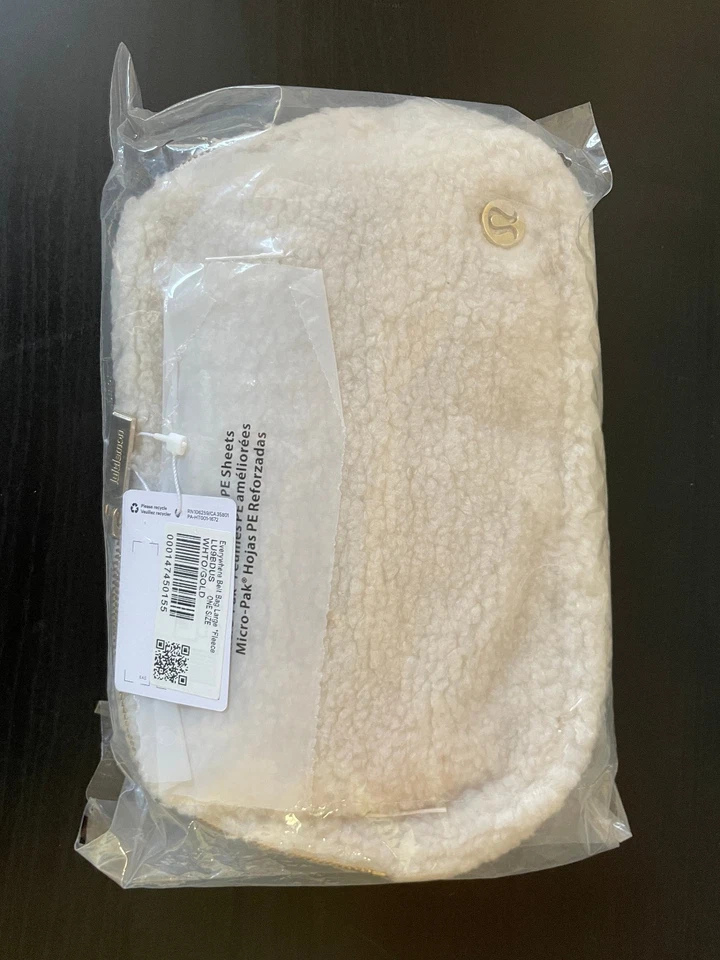 Lululemon Everywhere belt bag large fleece white/gold hardware - Image 2 of 4