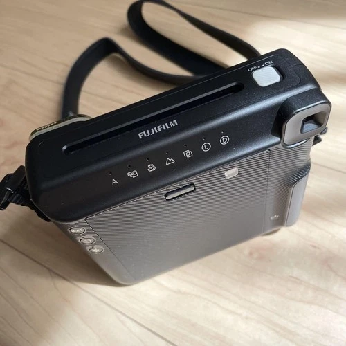 Cámara fotográfica instantánea Fujifilm Instax Square SQ6 blanca perla con correa filtro de flash - Imagen 3 de 10