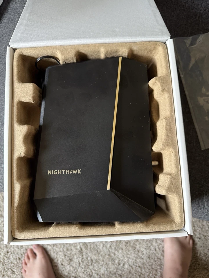 Netgear Nighthawk DOCCSIS Modem/Router. Excellent Condition MSRP $399 - Image 4 of 4