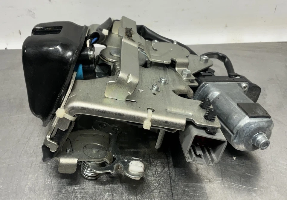 Chrysler Town & Country Power 2011-2016 puerta levadiza bloqueo pestillo actuador motor OEM Foto 2 de 4