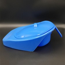 Bedpan Bed Pan with Lid Handle for Bedridden Patient Anti-Spill, Easy to Use