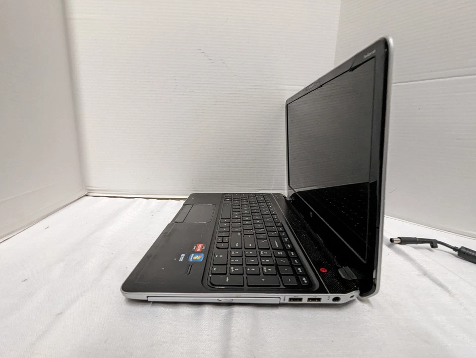 Portátil HP PAVILION M6 15" AMD A10-4600M 2gbs RAM sin disco duro Foto 3 de 4