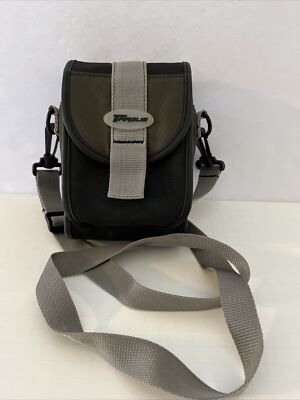 Targus Compact Black Camera Bag, Padded With Strap & Belt Loop, 4 x7  Zipper