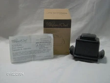 PAMPERED CHEF FOOD HOLDER #1124 Fits MICROPLANE Coarse & Fine KITCHEN UTENSIL