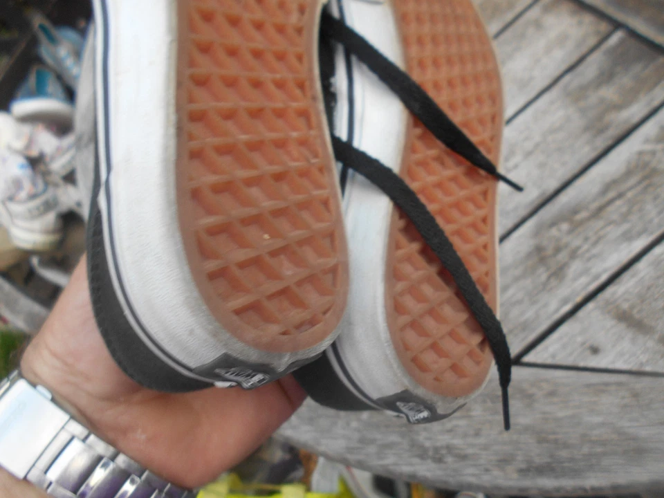  RARES BASKETS VANS VINTAGE TBE COLLECTOR T 34 NOIRES A 12€ ACH IMM BE RARES +++ - Photo 3/4