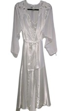 Natori White Bridal Long Robe/Slip Dress Embroidered Floral Elegant Gown Size M