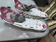 Tubbs Colored 21 Snowshoes Women’s/ Men’s  Great Condition See Pics