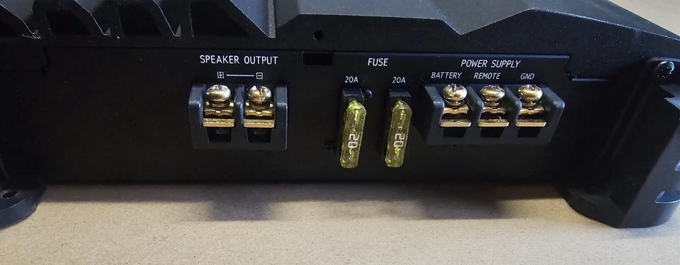 Alpine MRP-M450 mono digitale AMPLIFICATORE TUNING - Immagine 2 di 4