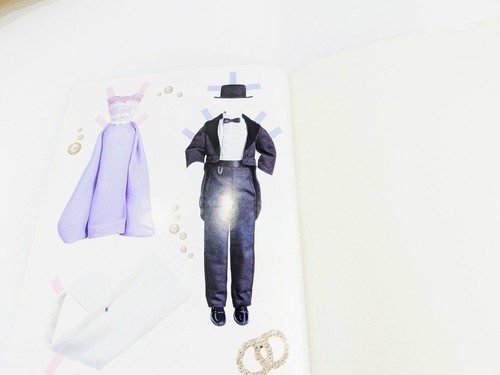 1998 MATTEL GOLDEN BOOKS BARBIE GALA EVENING FASHIONS PAPER DOLL BOOK ~ NEW/NOS - Picture 4 of 6
