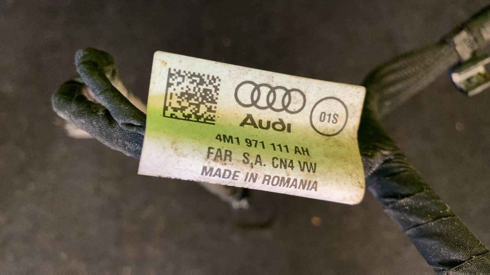 BENTLEY BENTAYGA  Power Steering Wiring Harness 1 CONNECTOR CUT* 4M1971111AH 