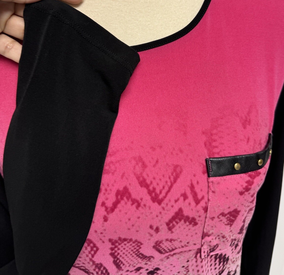 Calvin Klein women's basic top crew neck pink bla… - image 10