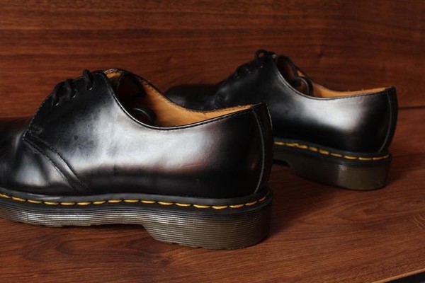 Women Dr. Martens Boots Black 7.5