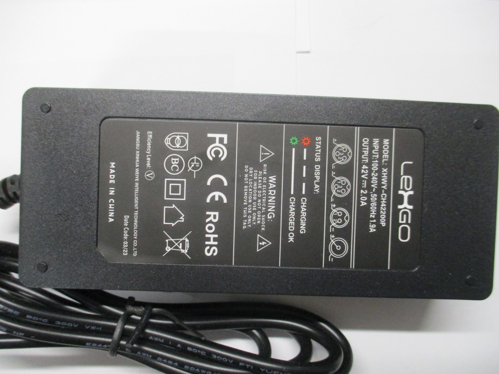 Alimentatore 42V 2Ah per Monopattini Elettrici foto 3