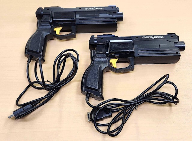 Sega Saturn GUN CONTROLLER 2 Set Virtua Cop HSS-0152 Work for CRT