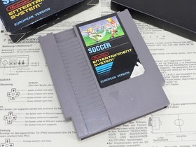 SOCCER  Kleine OVP  Nintendo  NES Spiel   Bienengr&auml;ber   GETESTET
