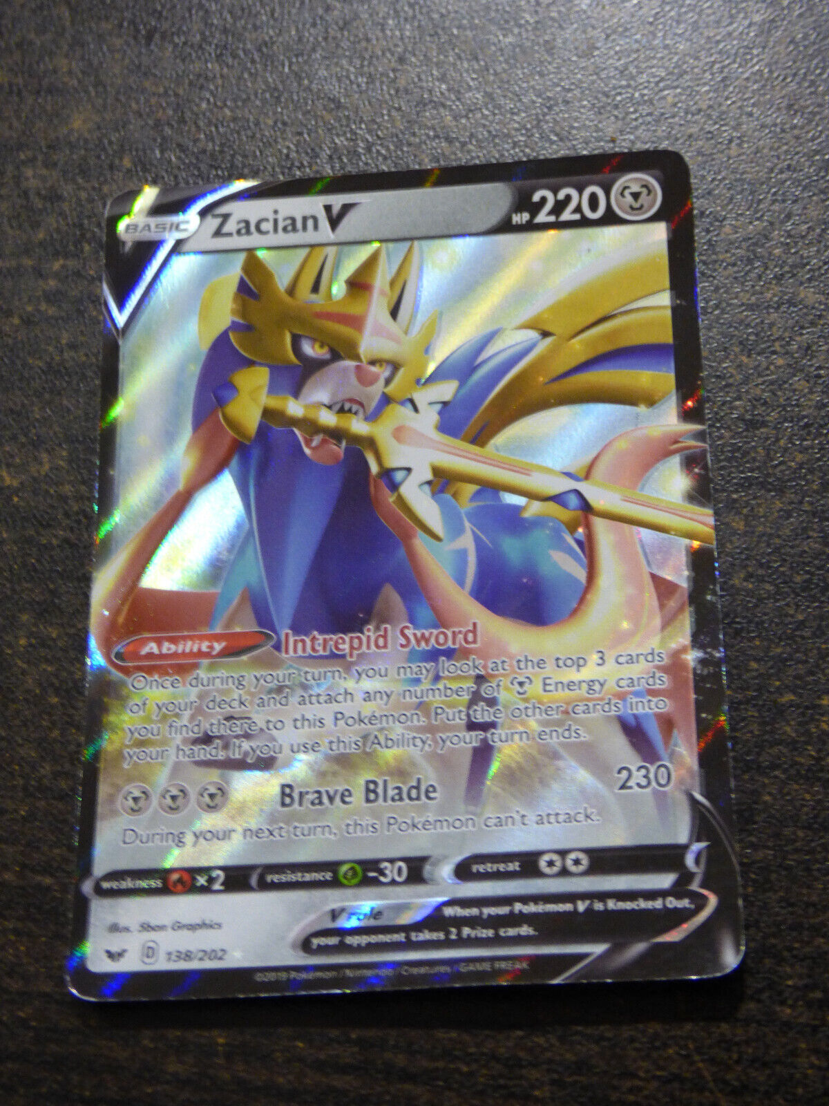 ZACIAN V HP 220 138/202 HOLO POKEMON CARD