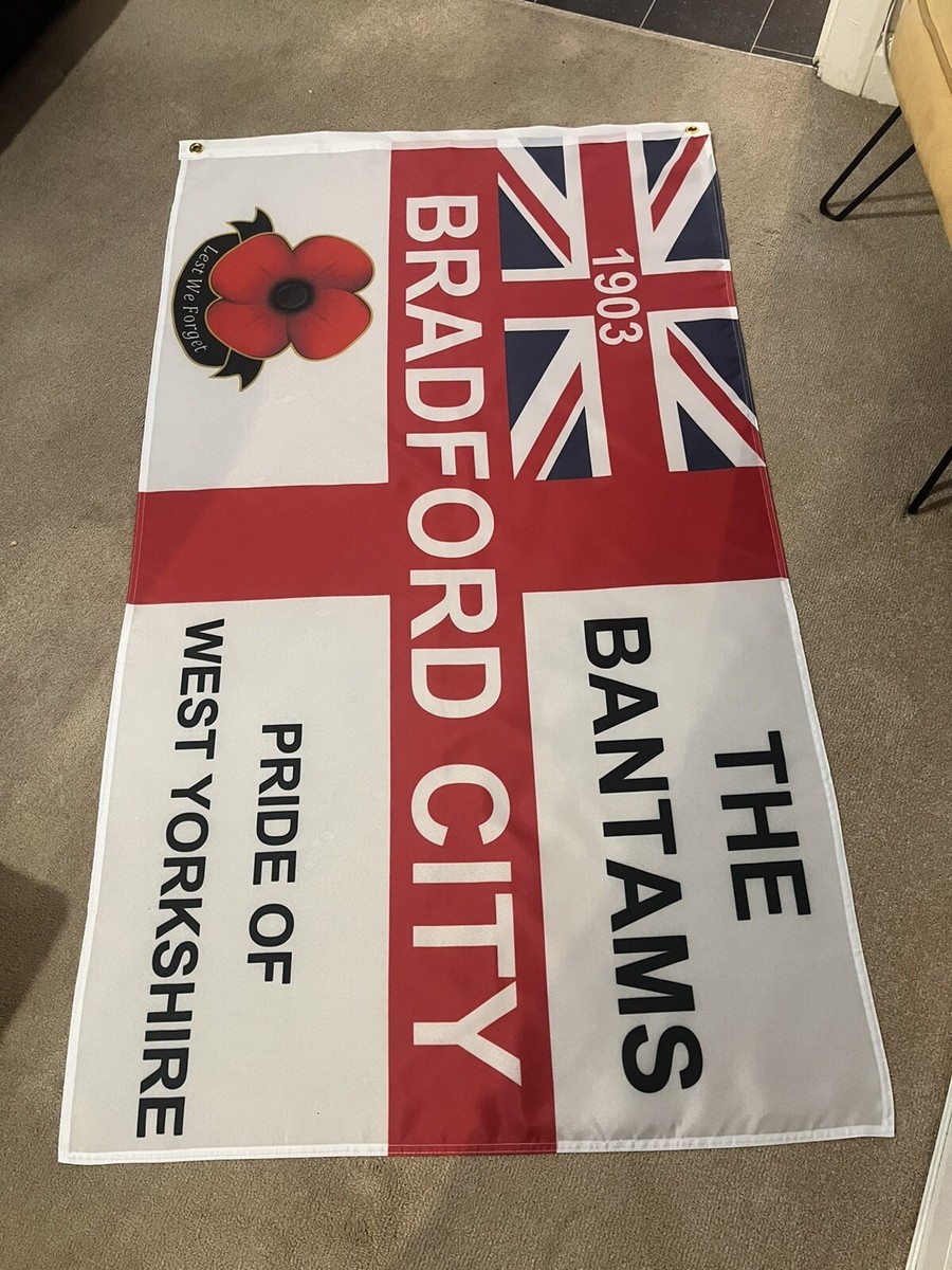 Bradford Amerikanische Flagge Mit Goldfransen | 1,2 X 1,8 M, Doppelseitig, Bestickt, Nylon, Für Innen