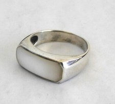 Sterling Silver Ring marked 925 - Mother of Pearl Inlay - Size abt 6.75  D253 